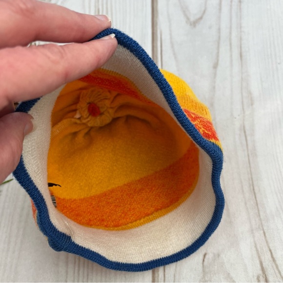 JYTTE Youth Wool Tassel Beanie Hat - Picture 4 of 8